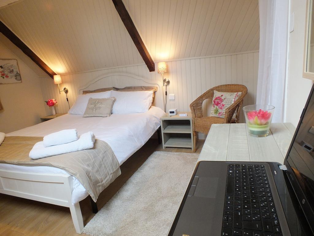 Gites De Lenvos Pontivy Quarto foto